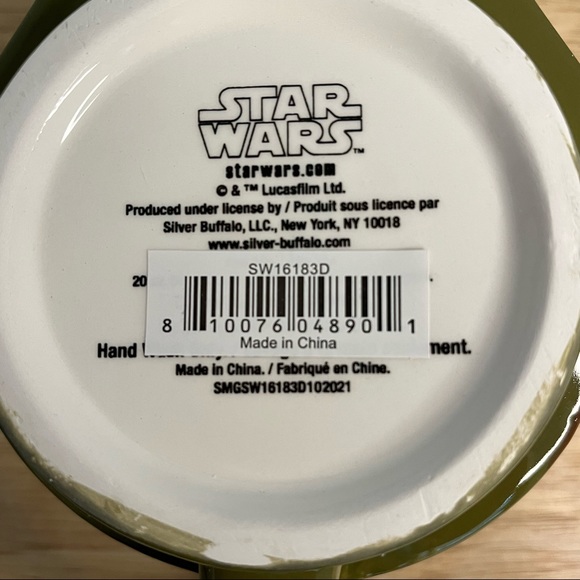 NIB Boba Fett Helmet Ceramic 3D Mug with Battle Scars (20 Ounces) - Picture 13 of 16